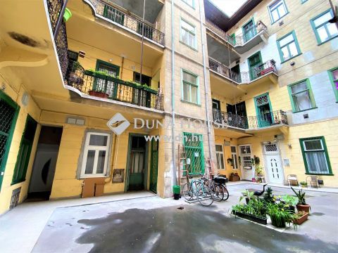 Eladó Lakás, Budapest 7. kerület - Egyetemek szomszédságában minigarzon