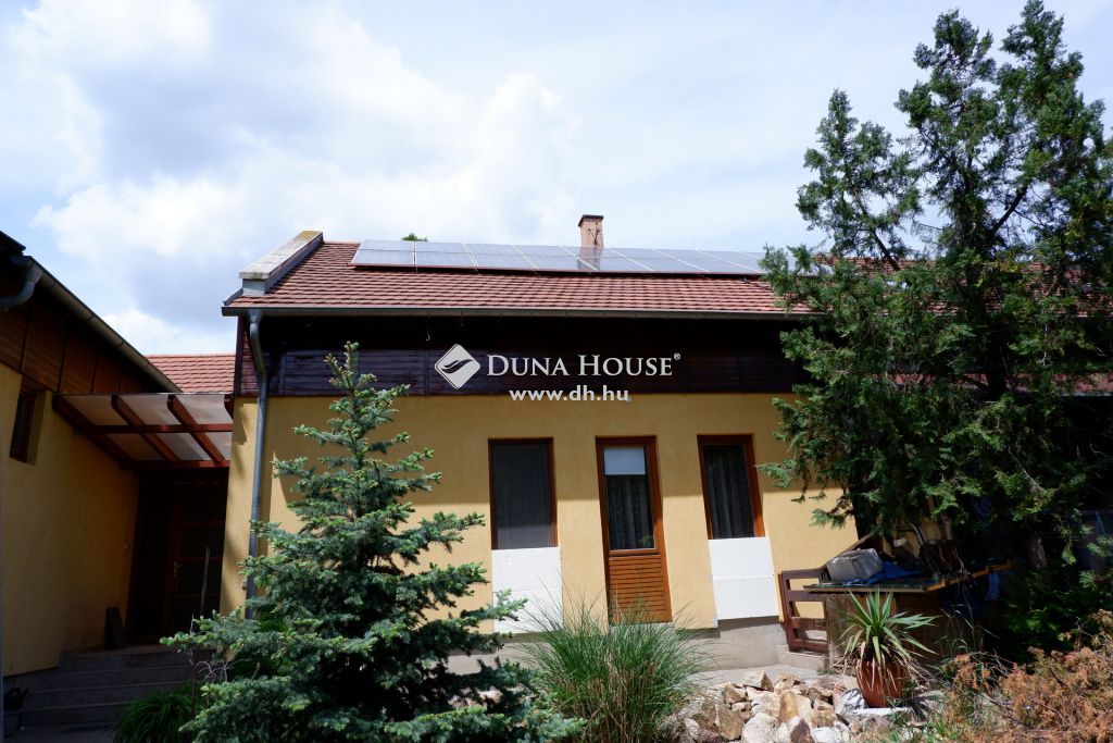 8000 Székesfehérvár , Kisfalud, nappali + 6 szoba + konditerem + 100 m2 tetőtéri tároló. — 1/20