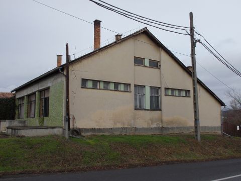 Eladó Vendéglátás 2686 Galgaguta Galgaguta
