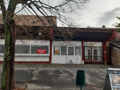 Eladó Üzlethelyiség 7628 Pécs 