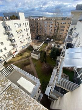 Eladó Lakás 1152 Budapest 15. kerület 155nm-es igényesen felújított, dupla komfortos lakás, 200nm-es saját - intim tetőterasszal, garázzsal