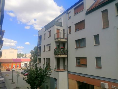 Kiadó Iroda 3525 Miskolc 