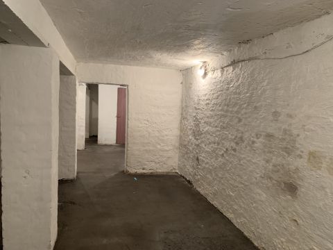 Eladó Tároló/Raktár 1097 Budapest 9. kerület , Madaras József tér