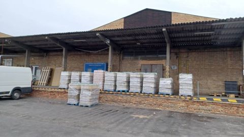 Kiadó Ipari 7623 Pécs Kiadó Megyeri úti üzemcsarnok/ raktár