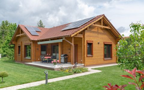 Eladó Ház 5350 Tiszafüred , Energiatakarékosság és a környezettudatosság jegyében építkezne