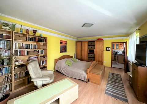 Eladó Ház 1201 Budapest 20. kerület Működő autószerelő műhely + családi ház, vállalkozásra, lakhatásra