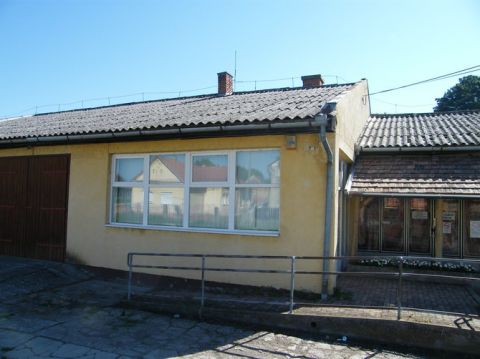 Eladó Irodaépület 7585 Háromfa 