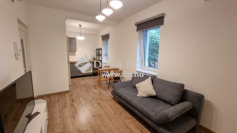 Eladó Lakás, Pest megye, Érd - Fenyves Parkvárosban, természetvédelmi terület mellett