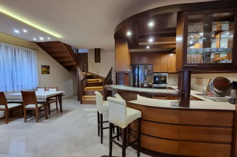 Eladó Ház 7300 Komló Álomotthon + vendégház a sikondai tó partján eladó!