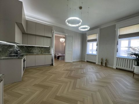 Eladó Lakás 1054 Budapest 5. kerület , LUXUS LAKÁS A PARLAMENT KÖZELÉBEN