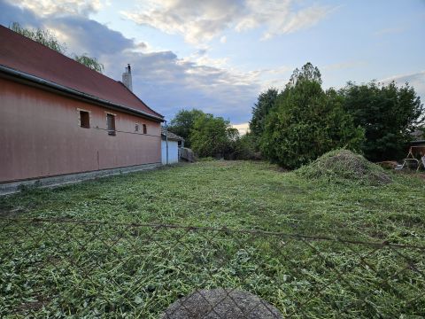 Eladó Telek 8164 Balatonfőkajár Gyógyszertár közelében