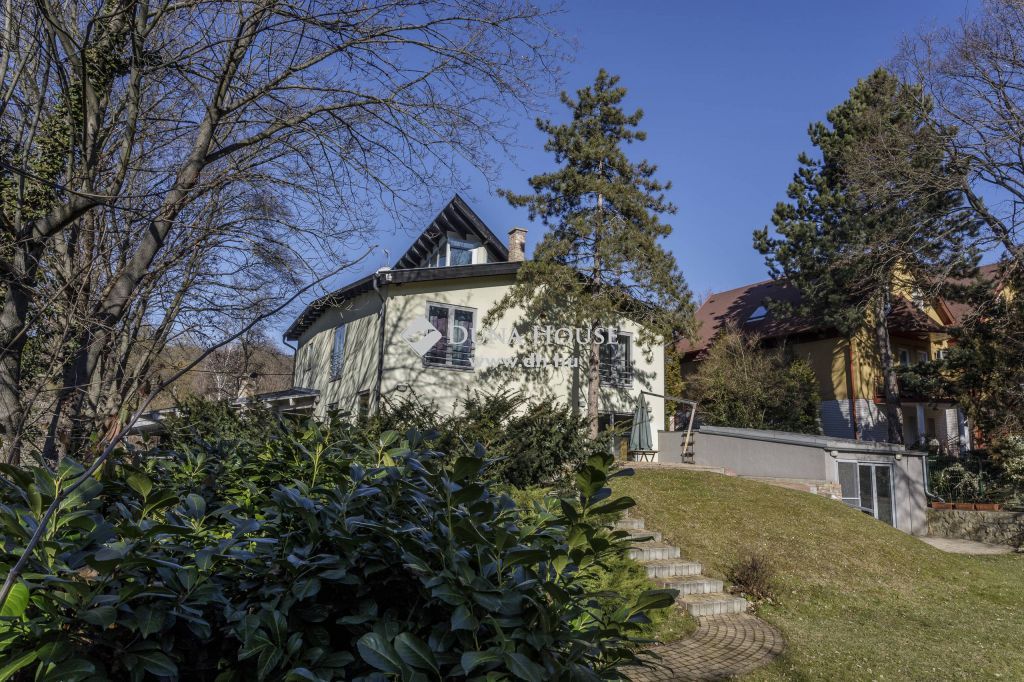 1025 Budapest 2. kerület , Madár utca — 1/10