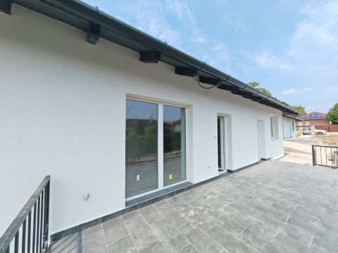 Eladó Ház 2030 Érd , Lőcsei út közelében