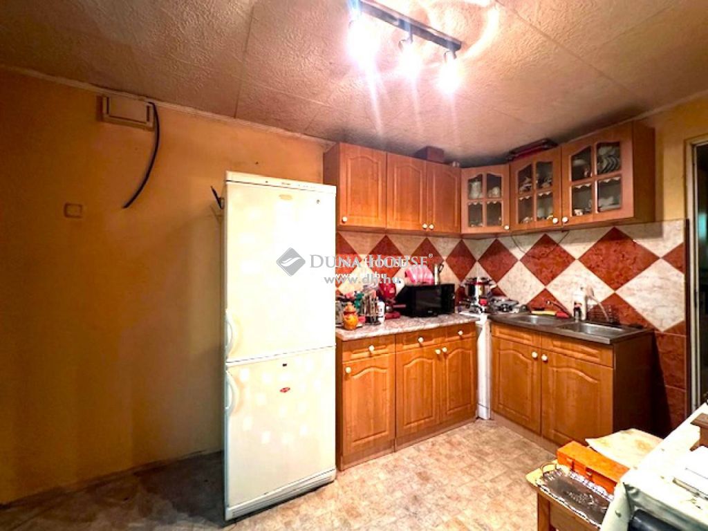 2314 Halásztelek , Hangulatos utcában hétvégi ház nagy telekkel eladó — 1/9