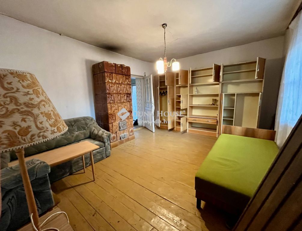4400 Nyíregyháza , Kertváros kedvelt részén — 1/8