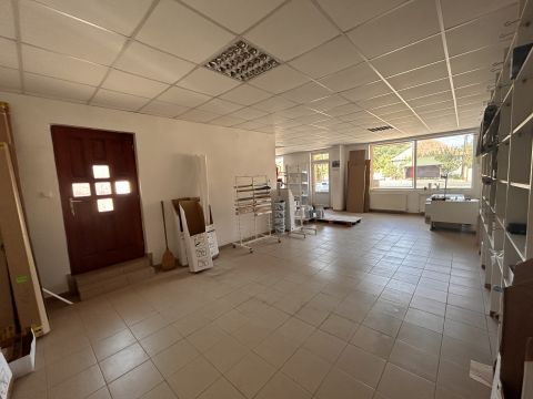 Eladó Üzlethelyiség 6346 Sükösd , Sükösdi üzlethelység.