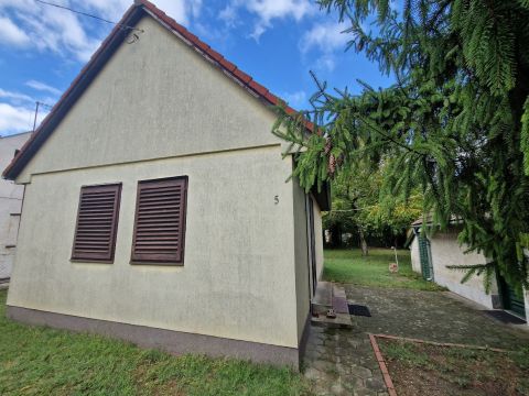 Eladó Ház 8647 Balatonmáriafürdő 