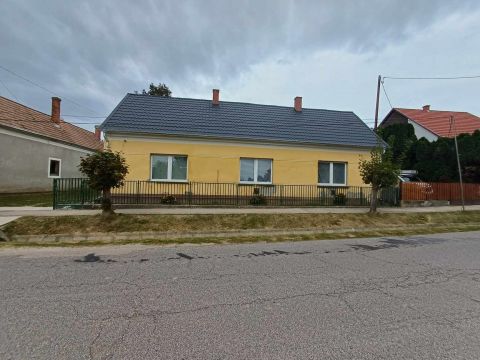 Eladó Ház 8743 Zalaszabar 