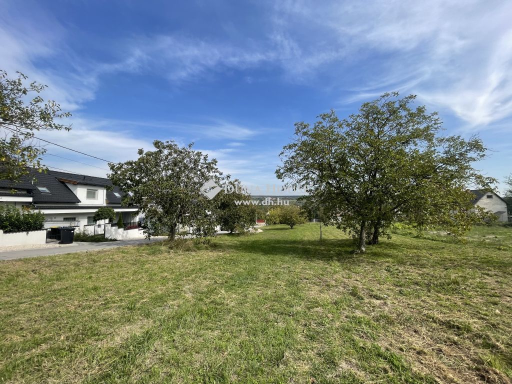 For sale House 2038 Sóskút, 