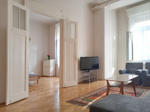 Kiadó Lakás 1051 Budapest 5. kerület 