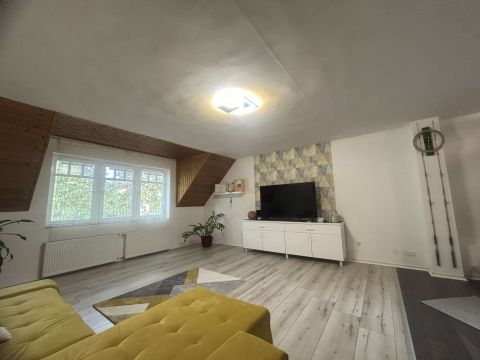 Eladó Lakás 2760 Nagykáta 