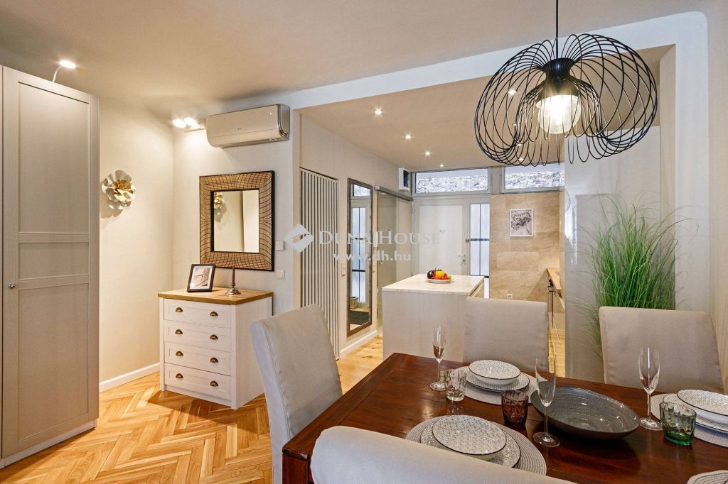For rent Flat Budapest I. kerület, 