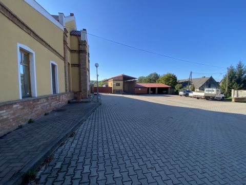 Eladó Ipari 8581 Bakonyjákó több mindenre hasznosítható ipari terület!