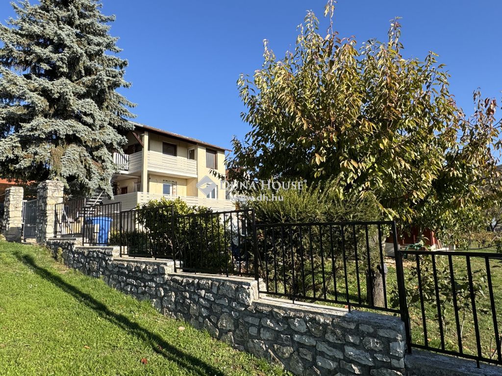 8230 Balatonfüred , Balatonfüred — 1/10