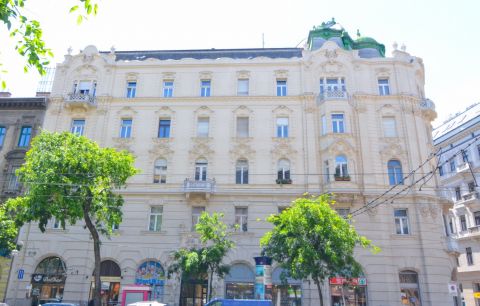 Eladó Lakás 1055 Budapest 5. kerület 