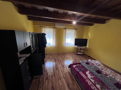 Eladó Ház 8541 Takácsi 