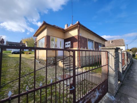Eladó Ház 7783 Majs , Majson családi ház eladó