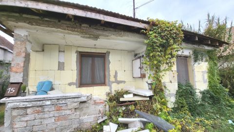 Eladó Ház 2030 Érd Bagoly utca közelében.