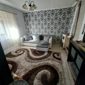 Eladó Ház 2765 Farmos Zárkert
