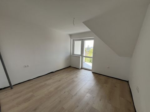 Eladó Ház 7694 Hosszúhetény Hosszúhetényben 3 háló+nappalis kertkacsolatos sorház