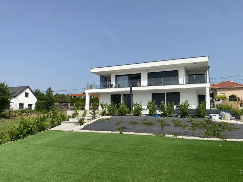 Eladó Ház 8220 Balatonalmádi 