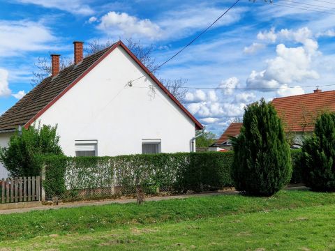 Eladó Ház 7981 Merenye horgásztóhoz közel