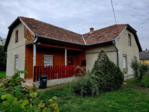 Eladó Ház 5462 Cibakháza , 5462 Cibakháza, csendes