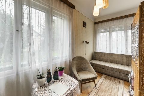 Eladó Ház 6000 Kecskemét CSENDES, átmenőforgalomtól mentes utcában található egyedi adottságú 103 m2-es lakóház!
