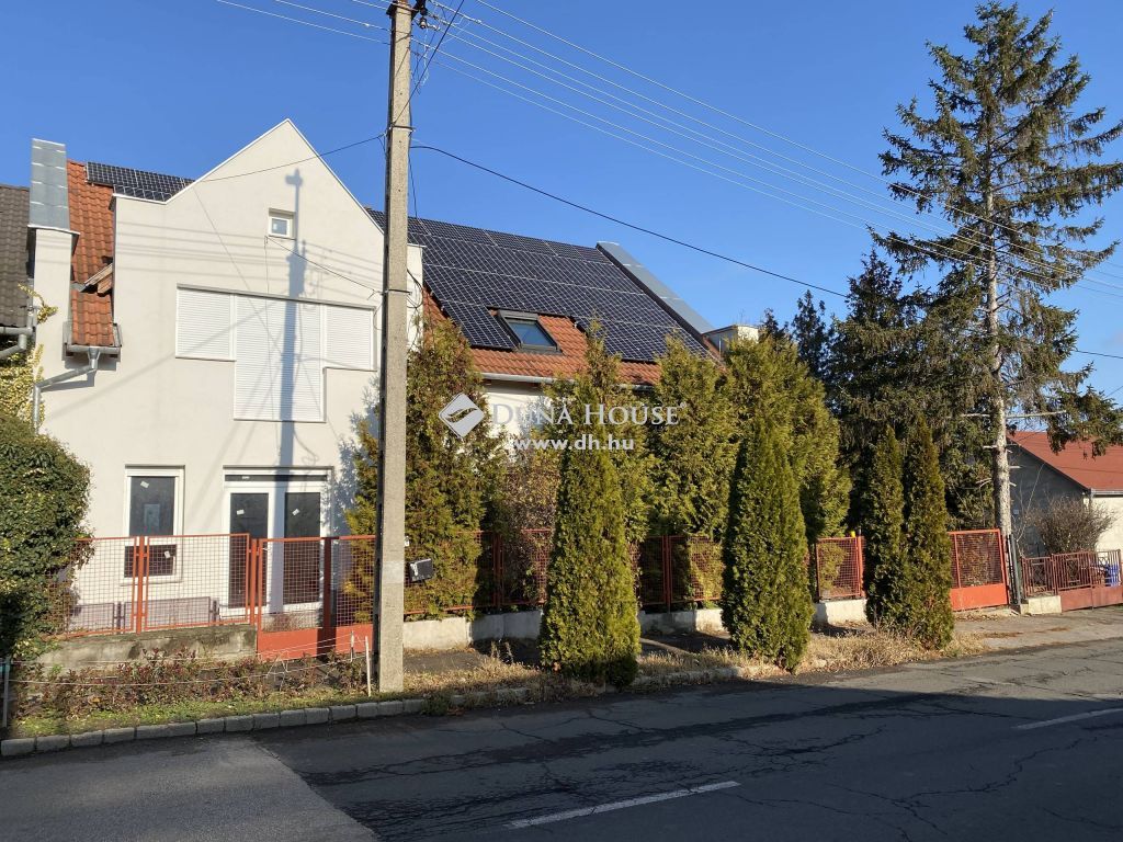 7627 Pécs , Ledinán többfunkciós épület — 1/52