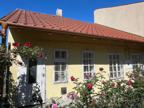 Eladó Ház 8000 Székesfehérvár , 8000 Székesfehérvár, Belváros