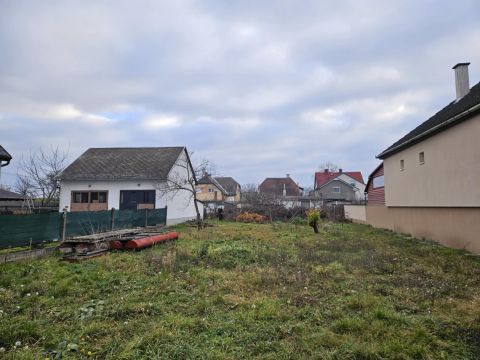 Eladó Telek 9027 Győr 