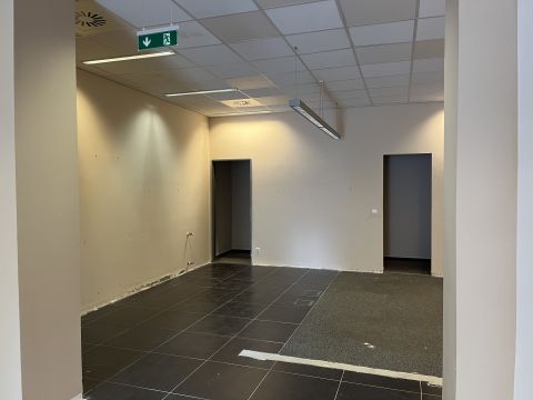 Kiadó Üzlethelyiség 4025 Debrecen 