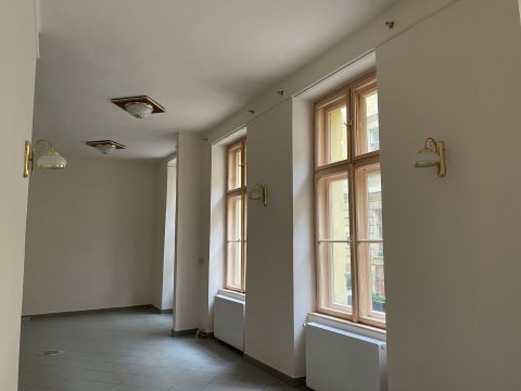 Eladó Üzlethelyiség 9400 Sopron 