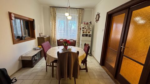 Eladó Lakás 4225 Debrecen Józsán, bevásárló központ mögött, csendes utcában sorházi lakás ELADÓ!