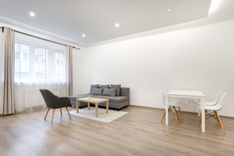 Kiadó Lakás 1136 Budapest 13. kerület , Hegedűs Gyula utcában - szép, bútorozott lakás 