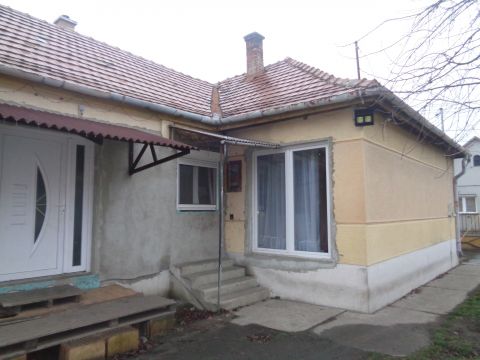 Eladó Ház 8052 Fehérvárcsurgó 