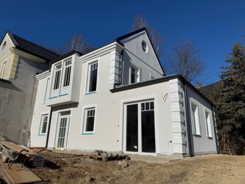 Eladó Ház 2014 Csobánka , Csobánkán újépítésű, panorámás, könnyűszerkezetes ikerházfél