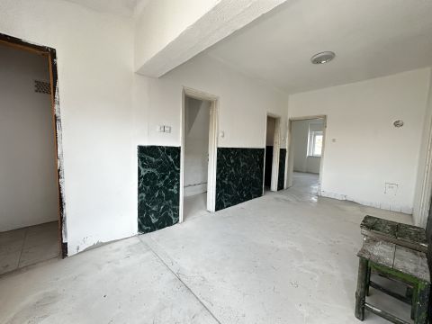 Eladó Ház 7275 Igal , csendes utcájában, 60 m2-es családi ház pincével