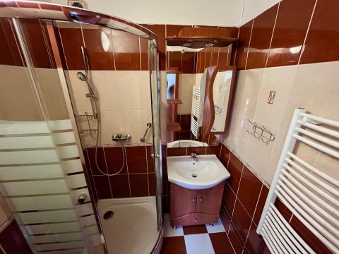Eladó Lakás 8000 Székesfehérvár Nagy OTP mellett