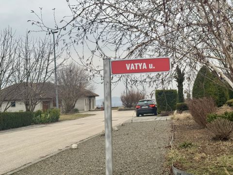 Eladó Telek 2093 Budajenő 